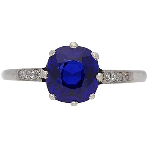 Edwardian Royal Blue Kashmir Sapphire Diamond Ring For Sale at 1stdibs