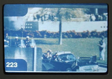 Lot - JOHN F. KENNEDY ORIGINAL 35 MM SLIDE FROM THE ZAPRUDER FILM OF ASSASSINATION