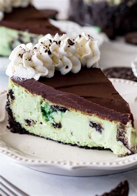 Mint Oreo Cheesecake - Yummiesta