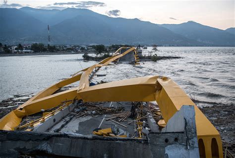 Indonesia Earthquake and Tsunami: Before-and-After Photos of the ...