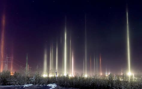 Stunning Vertical Light Pillars and Auroras Photographed Over Russia - The Points Guy