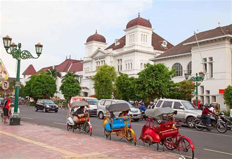 YOGYAKARTA -THE SOUL OF JAVA - Travel magazine for a curious contemporary reader.