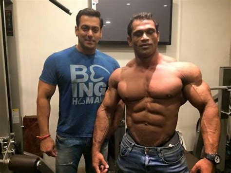 Exclusive:Pictures Of Salman Khan With His Biggest Bodybuilder Fan