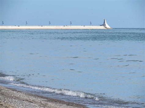 Port Stanley Lighthouse & Pier, Port Stanley - page 2