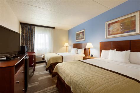 Two Queen Beds Standard Room - Ramada by Wyndham Fargo