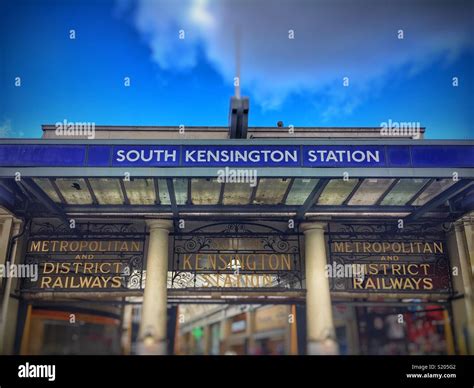 South Kensington Station Stock Photo - Alamy