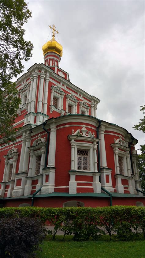 Novodevichy Convent : Moscow | Visions of Travel