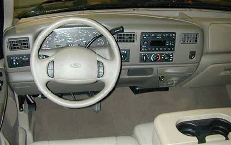 2000 Ford F-250 Super Duty Pictures - 16 Photos | Edmunds