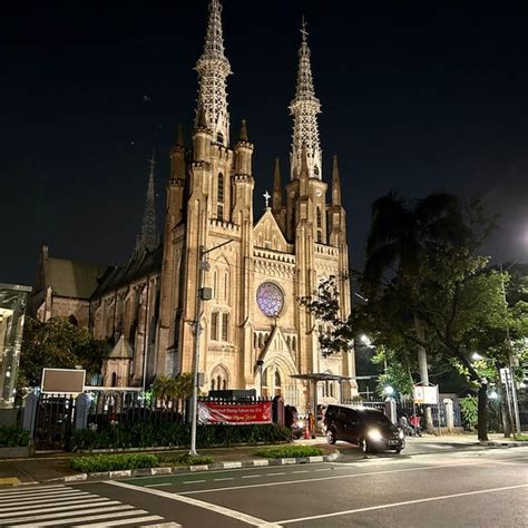 Gereja Katedral Jakarta - Jl. Katedral No. 7B