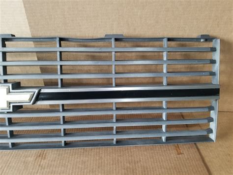 83-84 Chevy Pickup Truck Square Body Silverado Front Grille Grill ...