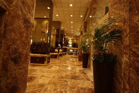 IMG_5302 | Inside the Trump Plaza Hotel and Casino. | Robert Peal | Flickr