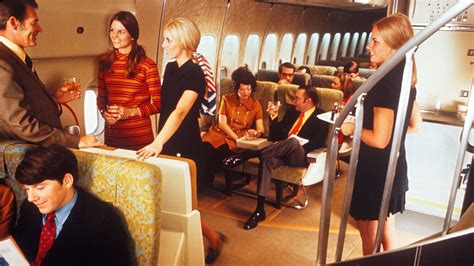 Beverage service in Boeing 747 first class, circa 1970 | Delta News Hub