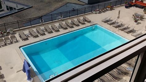 Sheraton Indianapolis City Centre Hotel Pool Pictures & Reviews - Tripadvisor