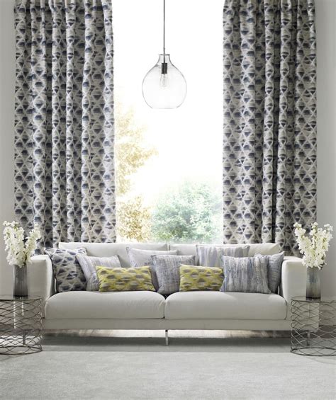 30 The Best Winter Curtains Ideas For Your Living Rooms - MAGZHOUSE