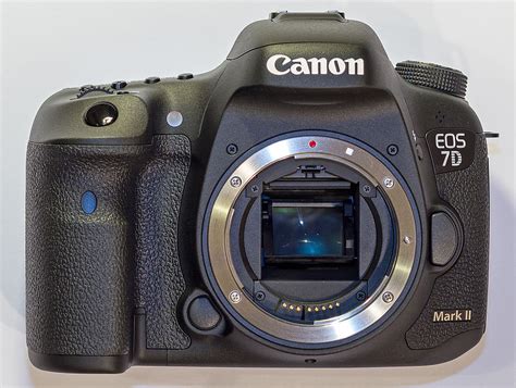 Canon EOS 7D Mark II - Wikipedia