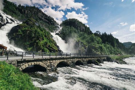 Låtefoss Waterfall