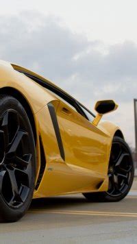 Lamborghini Aventador iPhone Wallpapers