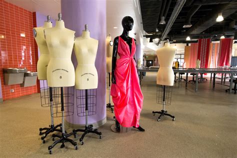 Prominent Australian Fashion Designer Leads Inaugural Miami Fashion Institute Class - The Reporter