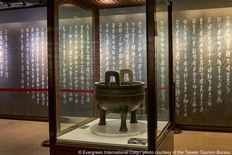 Must Visit: The National Palace Museum in Taipei, Taiwan | Artisans of Leisure | Luxury Travel Blog