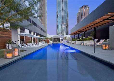 Best Rooftop Pool Bars in Austin, Texas