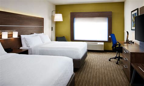 Holiday Inn Express Sarnia Point Edward, Ontario - Around Me - HotelTonight