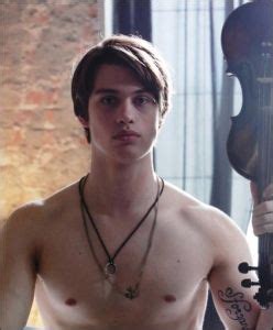 81 idee su Nicholas Galitzine | ragazzi biondi, garrett hedlund, ragazze