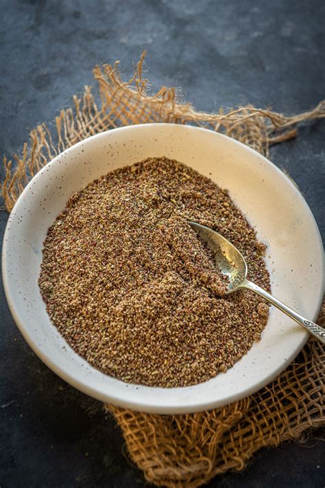 Za'atar Recipe (Step by Step + Video) - Whiskaffair