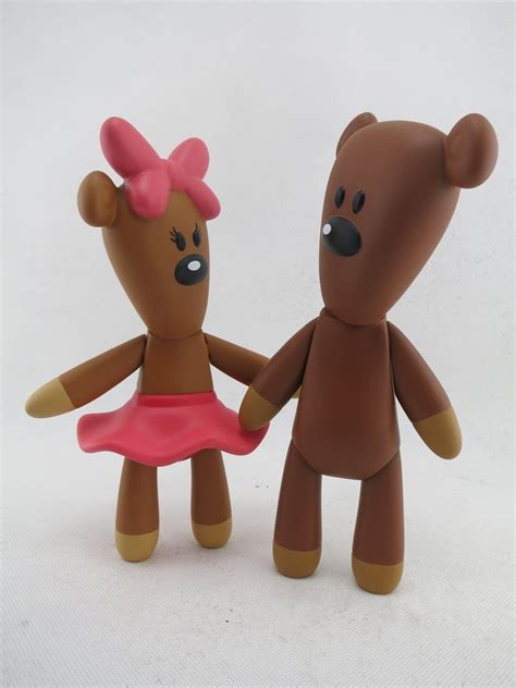 Mr Bean Teddy and Lottie vinyl figures by @dolltv www.DollTV.com | Mr bean cake, Mr bean, Vinyl ...