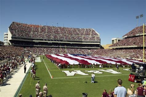 Fans' 25 Favorite College Football Stadiums - Business Insider