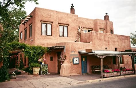 Historical houses of Santa Fe, New Mexico | The Clumsy Traveler