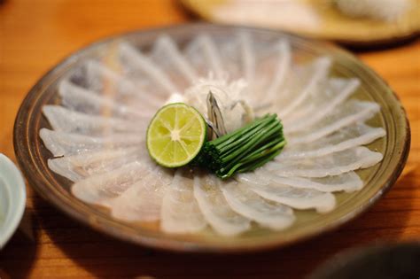 The arduous journey for Japanese chefs is allowed to process puffer fish