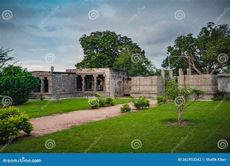 Sri Appan Venkatesa Perumal Temple is Dedicated To Hindu God Vishnu Located at Thiru Mukkoodal ...