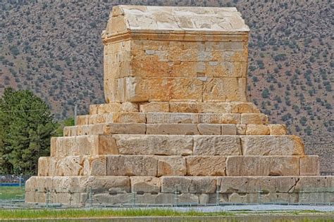 Pasargad Great Cyrus tomb editorial photo. Image of historic - 110056346