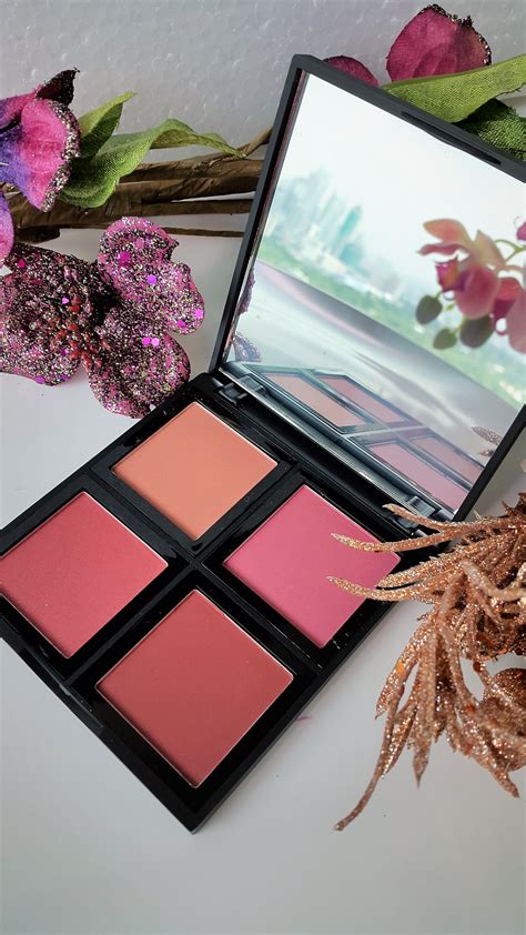 ELF Powder Blush Palette Dark - Glossnglitters