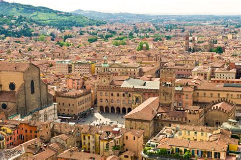 Bologna is the Ultimate Italian Foodie Destination | Vogue