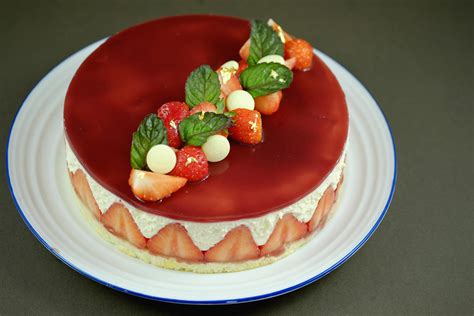 Fraisier - Patisserie Makes Perfect