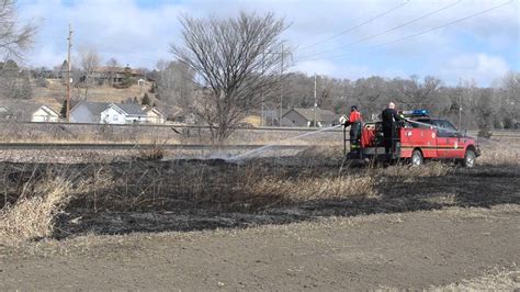 Hinton, Iowa, firefighters battle brush blaze on March 19, 2014 - YouTube