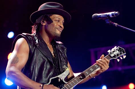 D'Angelo Returns to Live Gigs