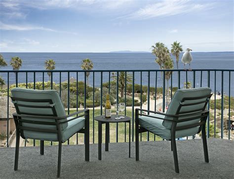 Discount Coupon for La Jolla Cove Suites in La Jolla, California - Save Money!