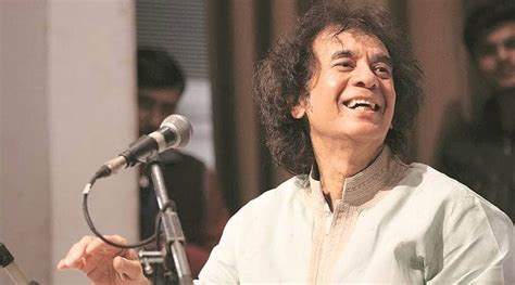 When Ustad Zakir Hussain mesmerised the audience with his brilliant tabla bols | Art-and-culture ...