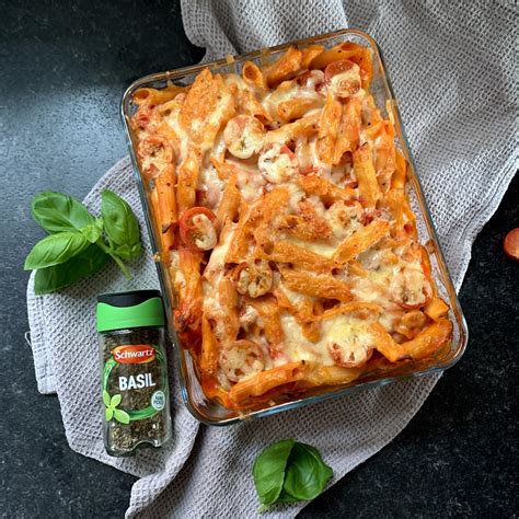 Creamy Tomato & Basil Pasta Bake - Low Fodmap Inspiration