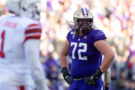 #Woof: Huskies Land Giant OT Commit for 2023 - UW Dawg Pound