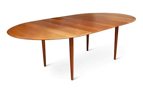 Lot 42 - Mid Century Modern Oval Dining Table. | Casco Bay Auctions