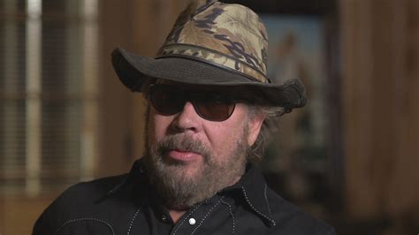 Country music star Hank Williams Jr. talks life, road to redemption - CBS News