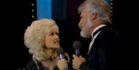 Watch Dolly Parton and Kenny Rogers Sing Classic Duet | Dolly parton, Islands in the stream ...