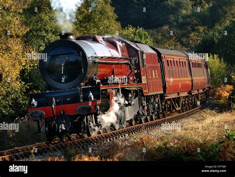 LMS Princess Royal Class 6201 Princess Elizabeth in steam Stock Photo ...