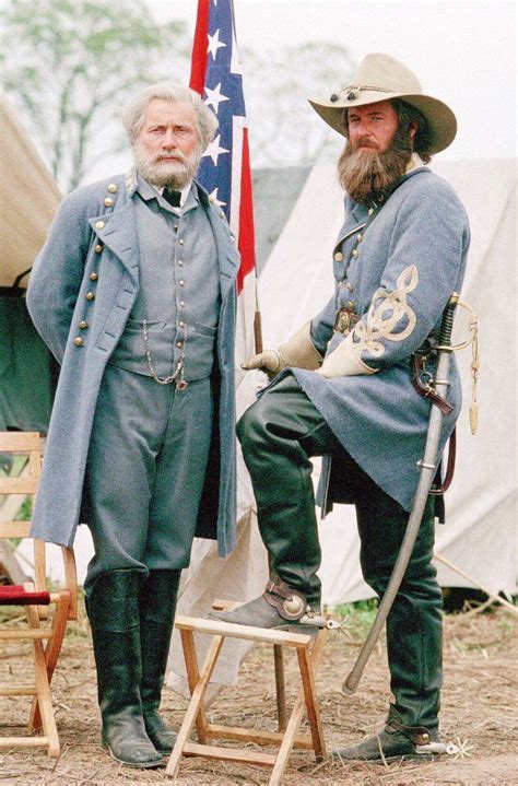 Tom Berenger (Longstreet) and Martin Sheen (Lee) in Gettysburg, 1993. | Tom berenger, Civil war ...