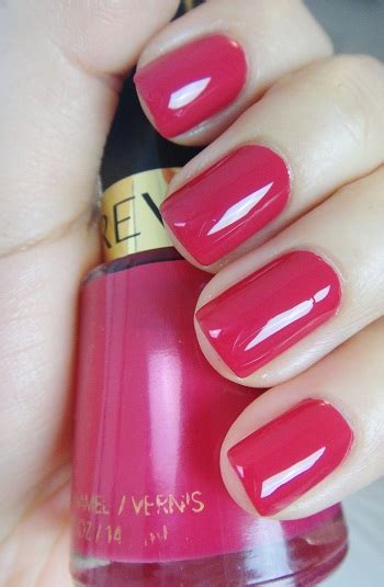 NOTD, Swatch - Revlon Cherries in the Snow | Lenallure