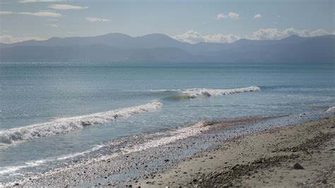 Kina Beach - Some Austrians in New Zealand