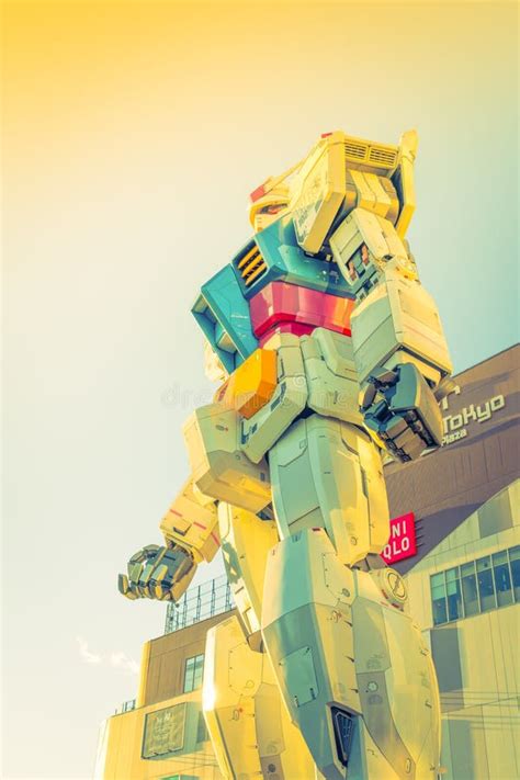 Full Size Gundam Performances Outside DiverCity Tokyo Plaza, Odaiba, Tokyo, Japan - 27 November ...